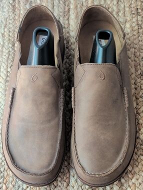 OluKai Men’s Moloa Light Brown Leather Slip-On Loafers